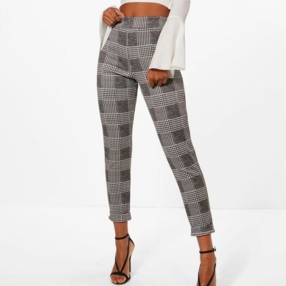 Boohoo Pants - NEW Boohoo High Waisted Houndstooth Trousers | 6